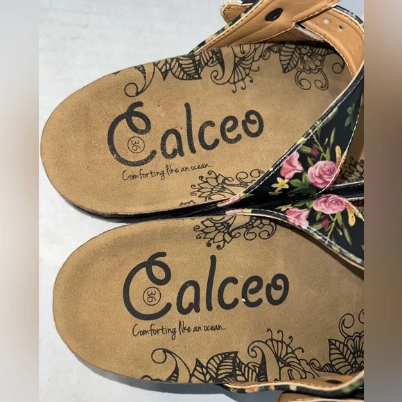 CALCEO NWOT Vegan Comfort Clogs in Black Rose Floral 🌹 - Picture 7 of 11